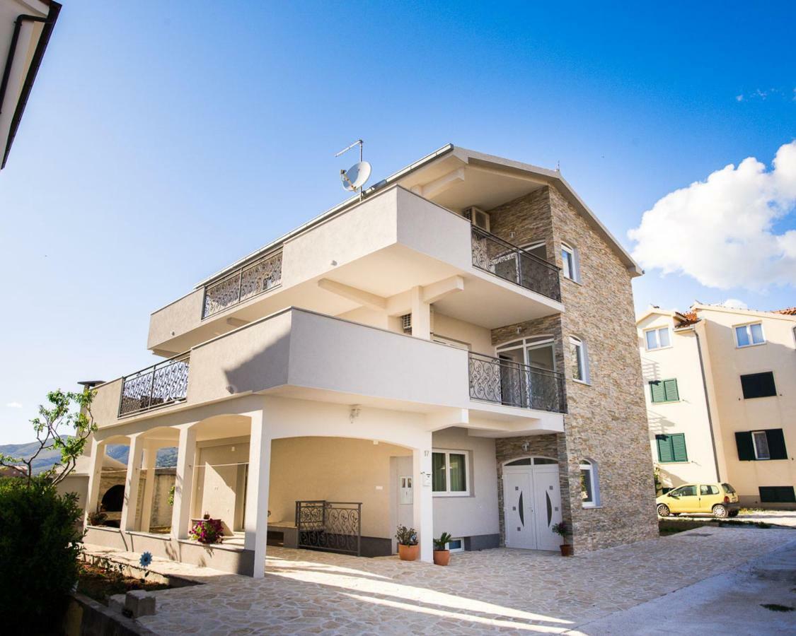 Apartments Cambio Kaštela Exteriör bild